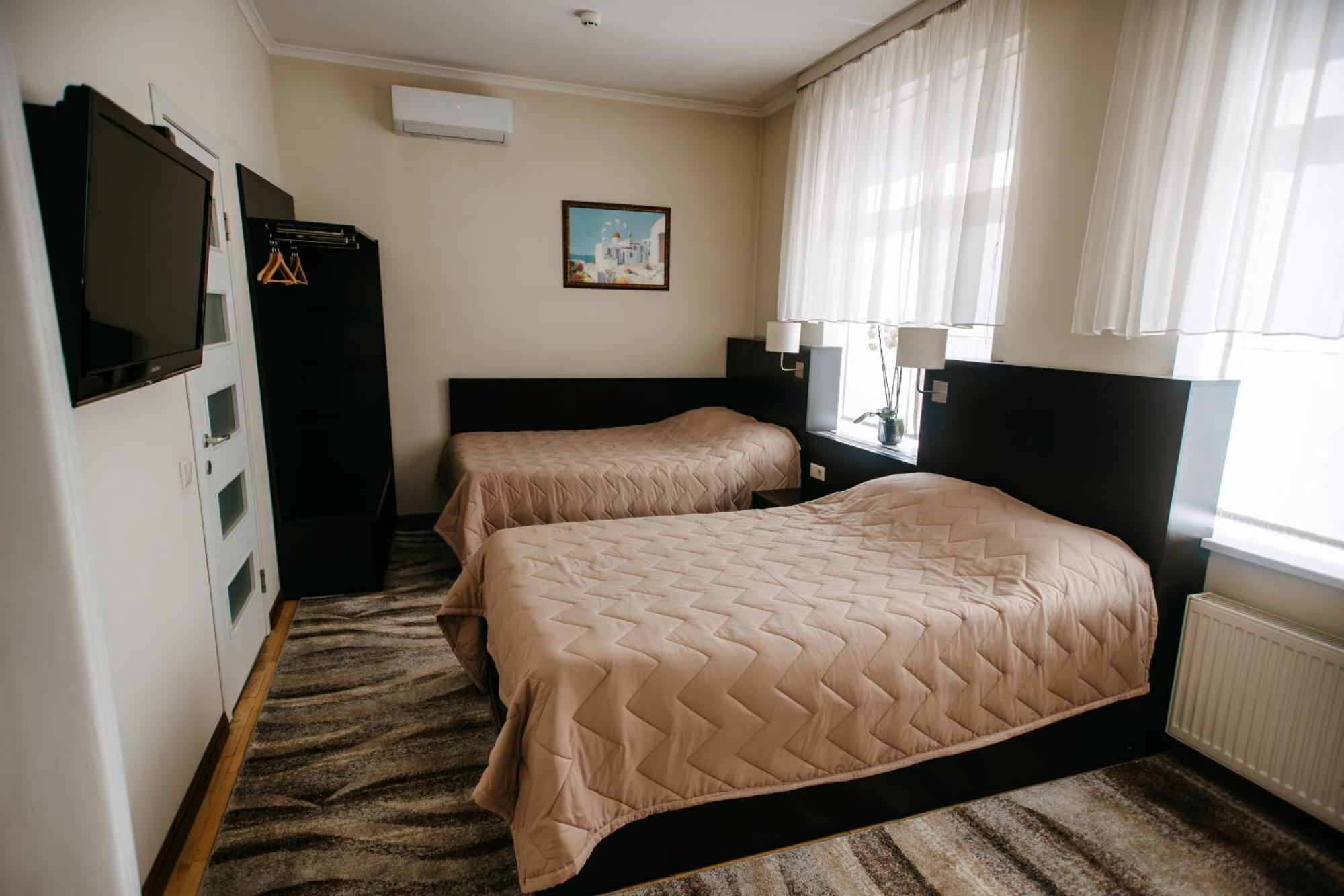 Summit Villa คีชีเนา ภายนอก รูปภาพ